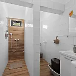 Art *