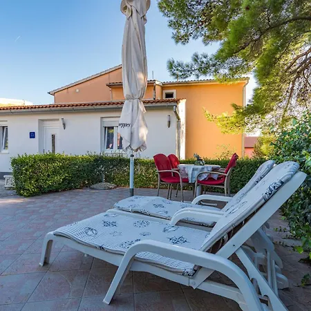 Art Brodarica (Sibenik-Knin)